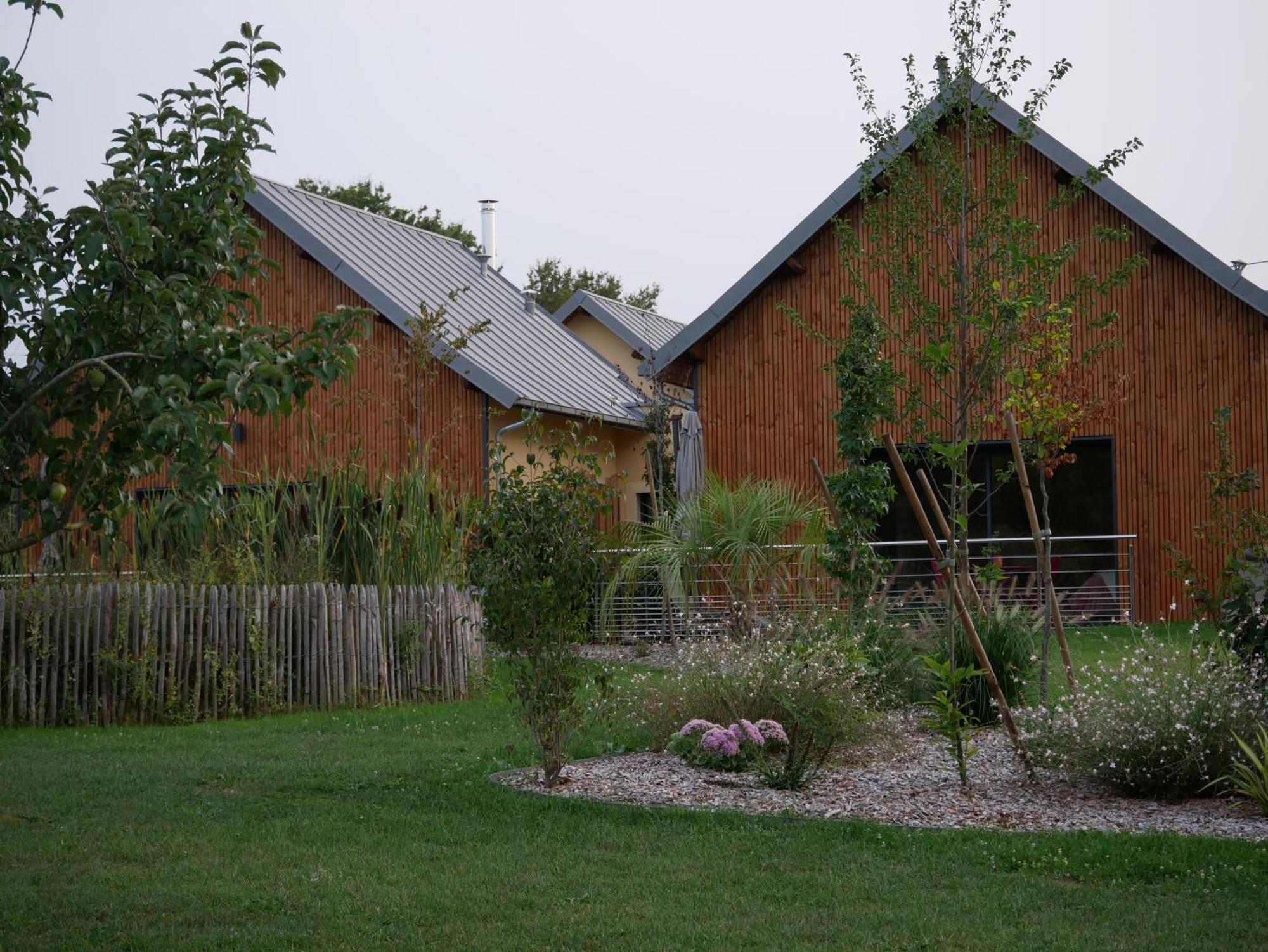 Sol'M Lodges Solesmes  Экстерьер фото